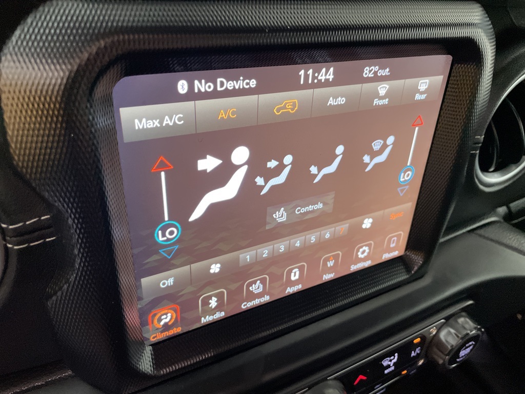 2022 Jeep Wrangler Unlimited Sahara 4xe photo 32
