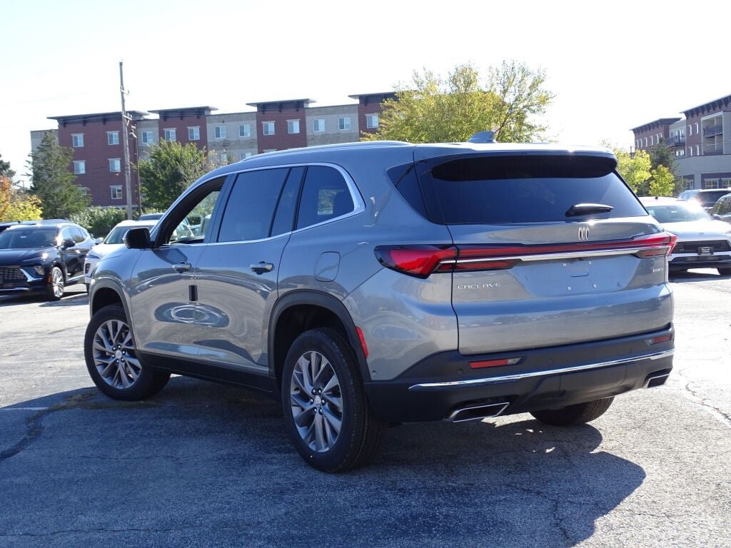 2025 Buick Enclave Preferred photo 18