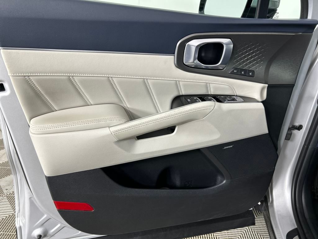 2023 Kia Sorento Hybrid SX Prestige photo 16