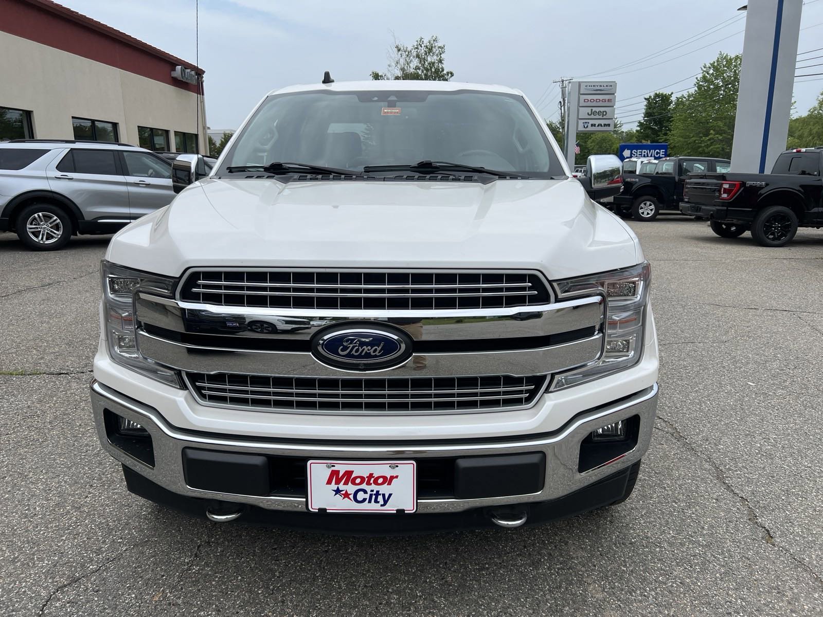 2019 Ford F-150 Lariat photo 2
