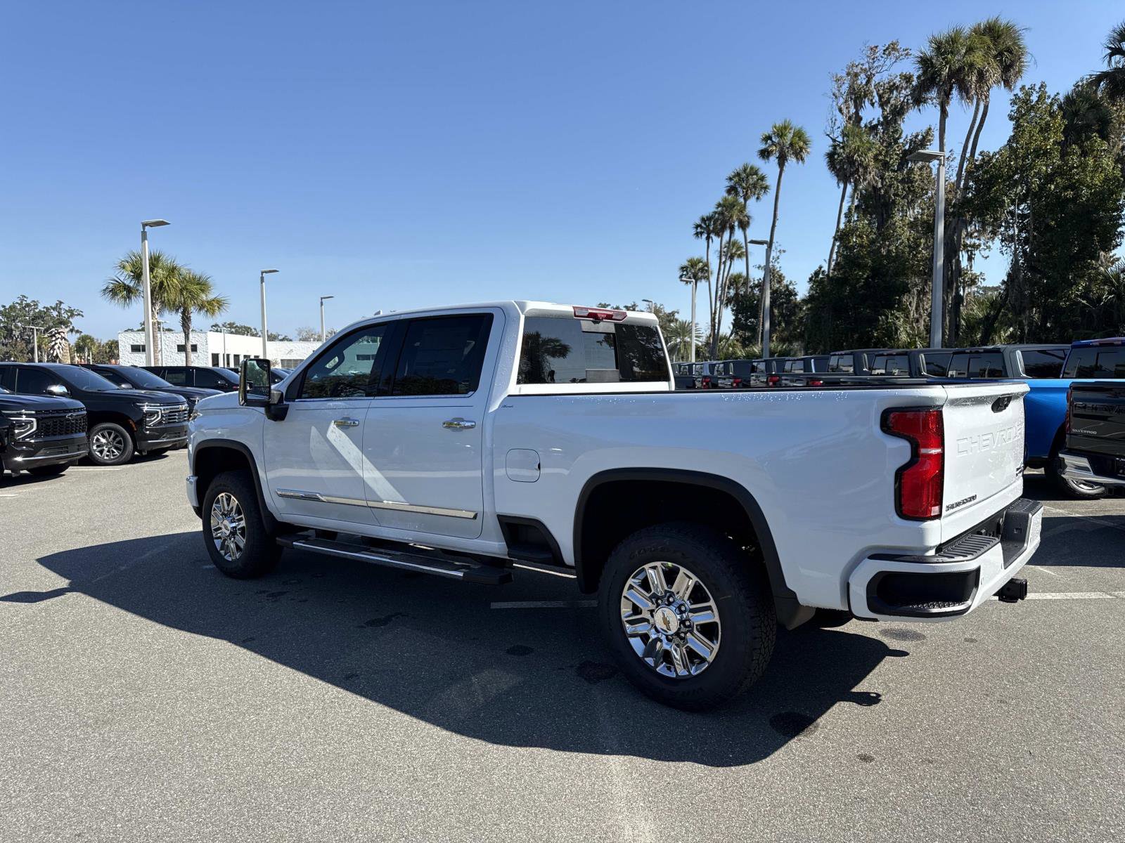 2026 Chevrolet Silverado 2500HD High Country photo 3