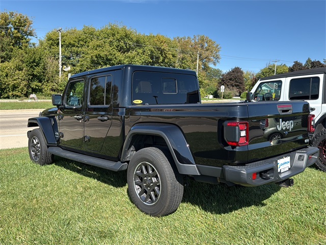 2020 Jeep Gladiator Overland photo 3