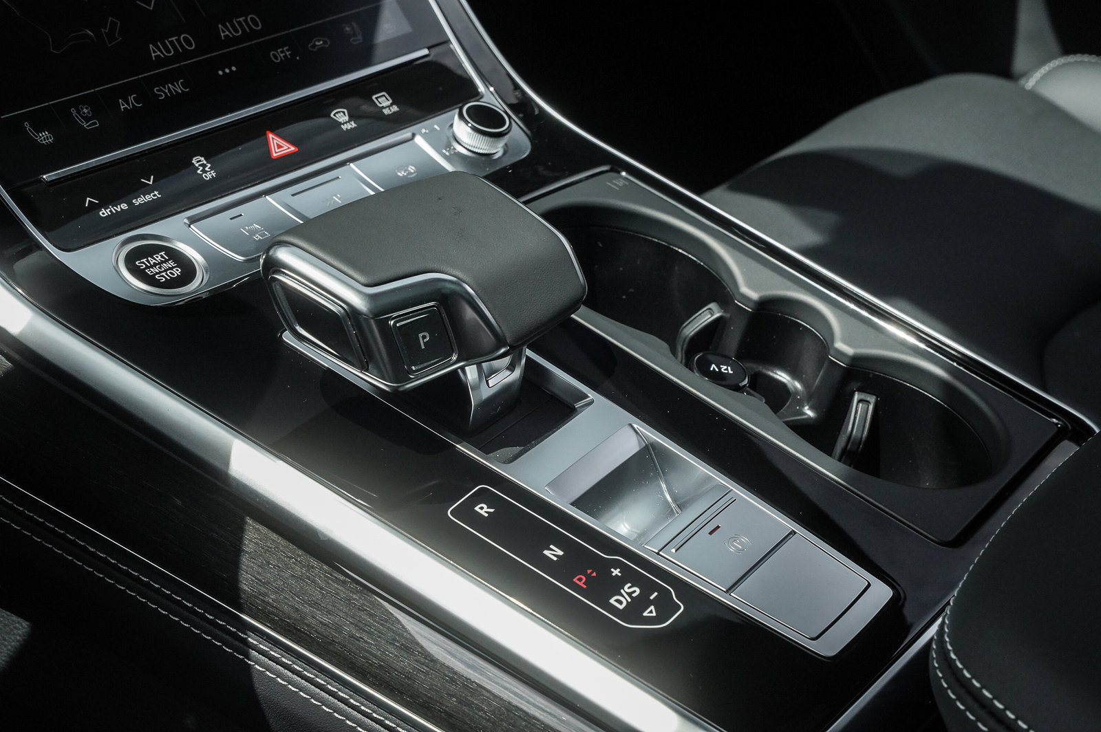 2025 Audi Q7 Prestige photo 12
