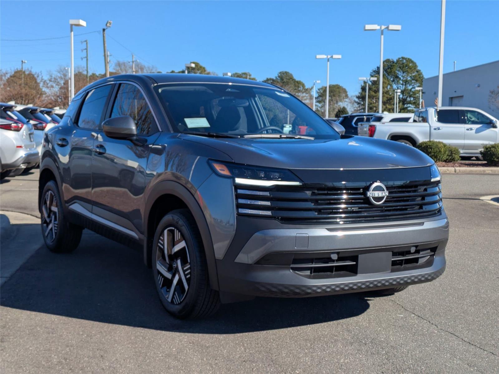 2025 Nissan Kicks SV photo 3