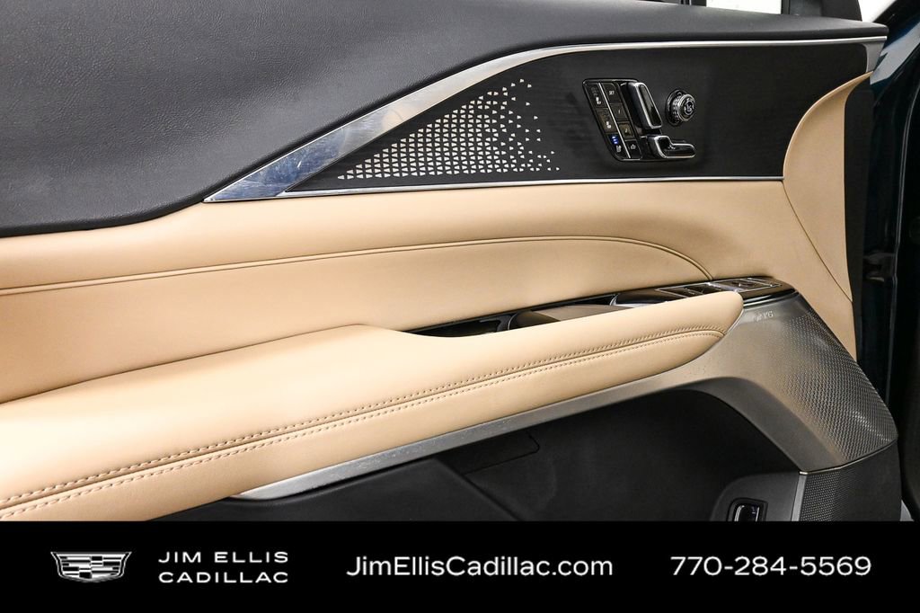 2024 Cadillac Lyriq Sport photo 6
