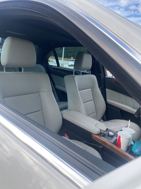 2013 Mercedes Benz E 350 4MATIC photo 4