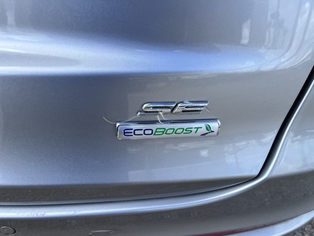 2020 Ford Fusion SE photo 8