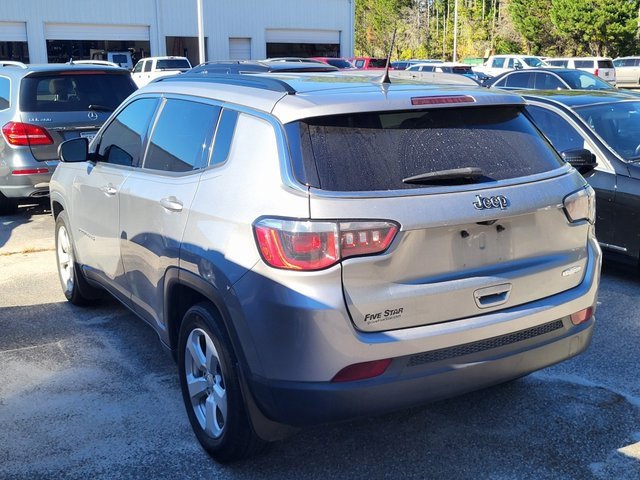 2020 Jeep Compass Latitude photo 3