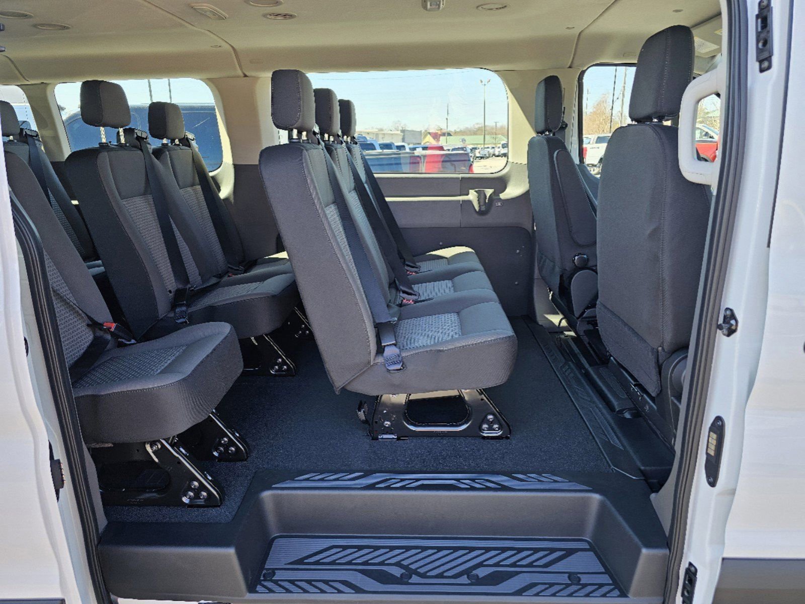 2024 Ford Transit Passenger XL photo 7