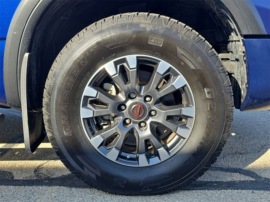 2023 Nissan Titan PRO-4X photo 38