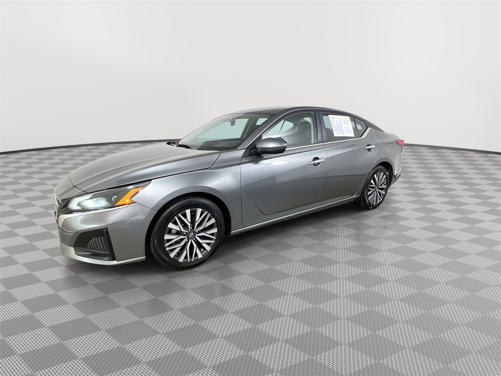 2023 Nissan Altima 2.5 SV photo 4