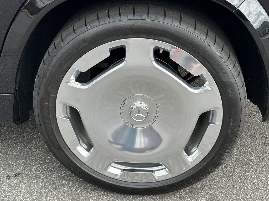 2025 Mercedes Benz GLS Maybach 600 4MATIC photo 22