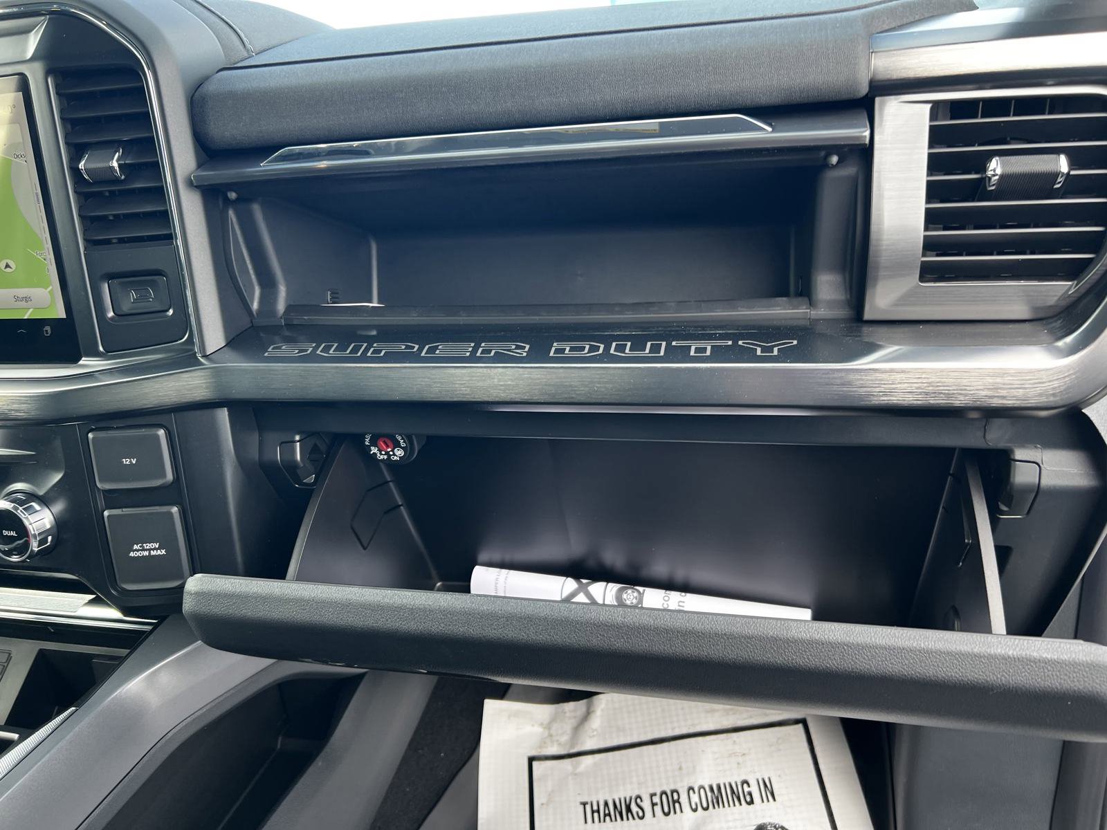 2025 Ford F-250 Lariat photo 4