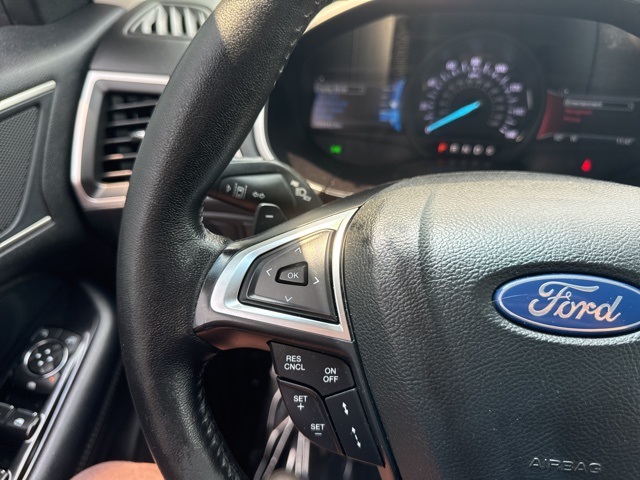2018 Ford Edge SEL photo 13