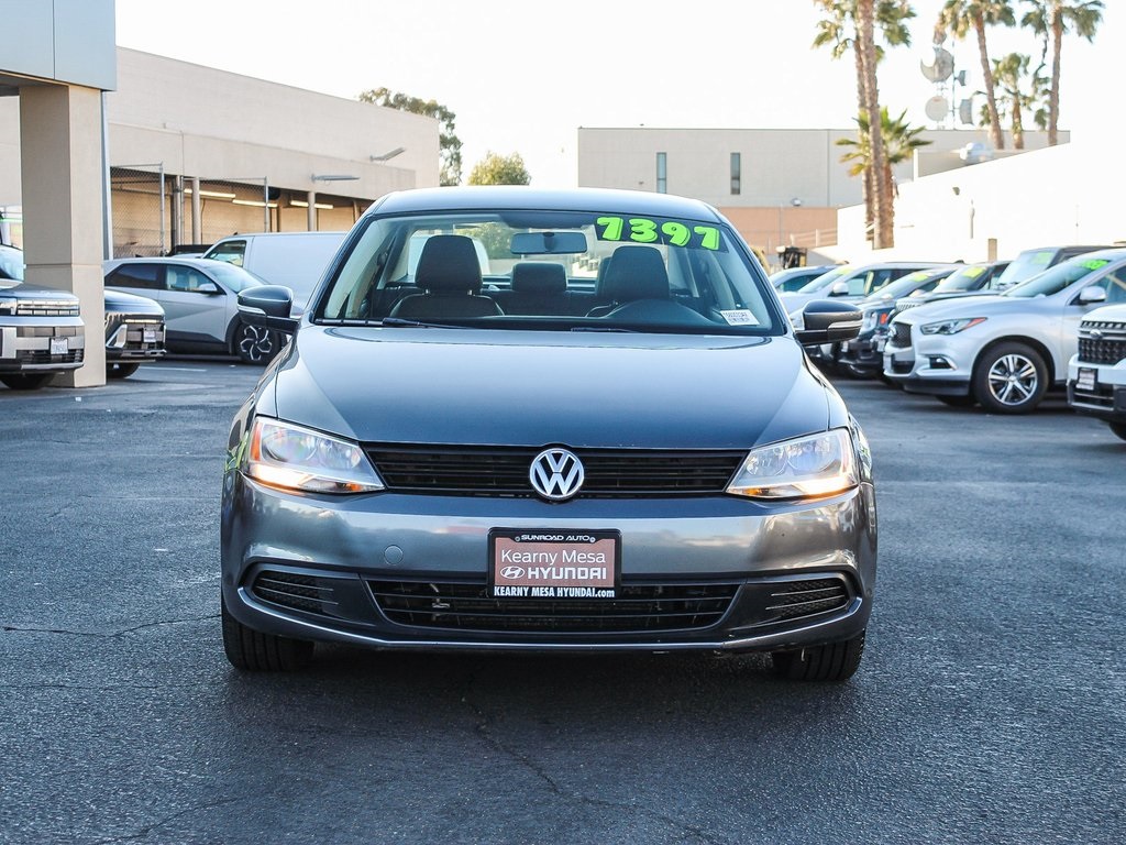 2012 Volkswagen Jetta 2.5L SE photo 2