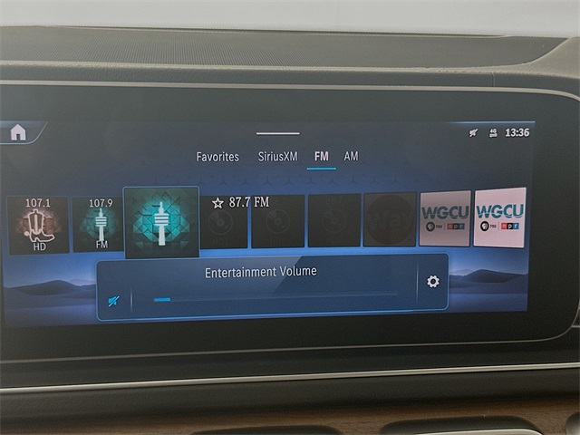 2026 Mercedes Benz GLS 450 4MATIC photo 12