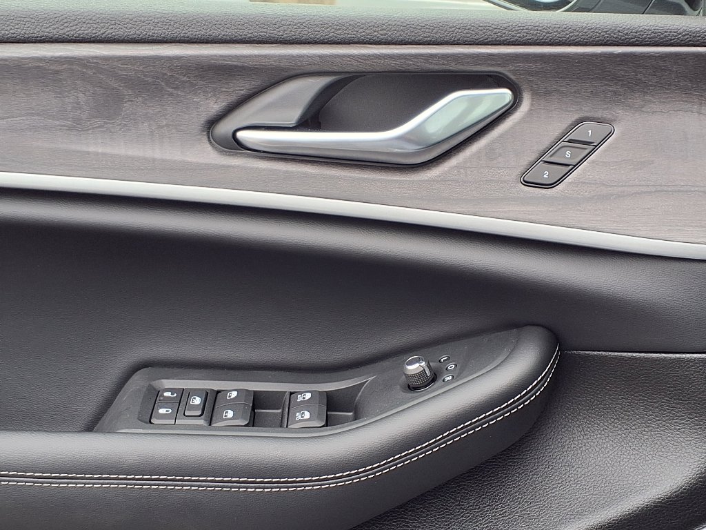 2025 Jeep Grand Cherokee Limited photo 14