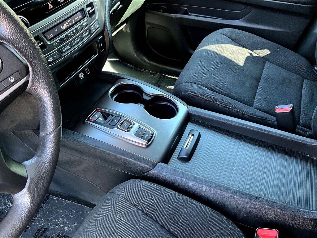 2022 Honda Pilot Sport photo 15
