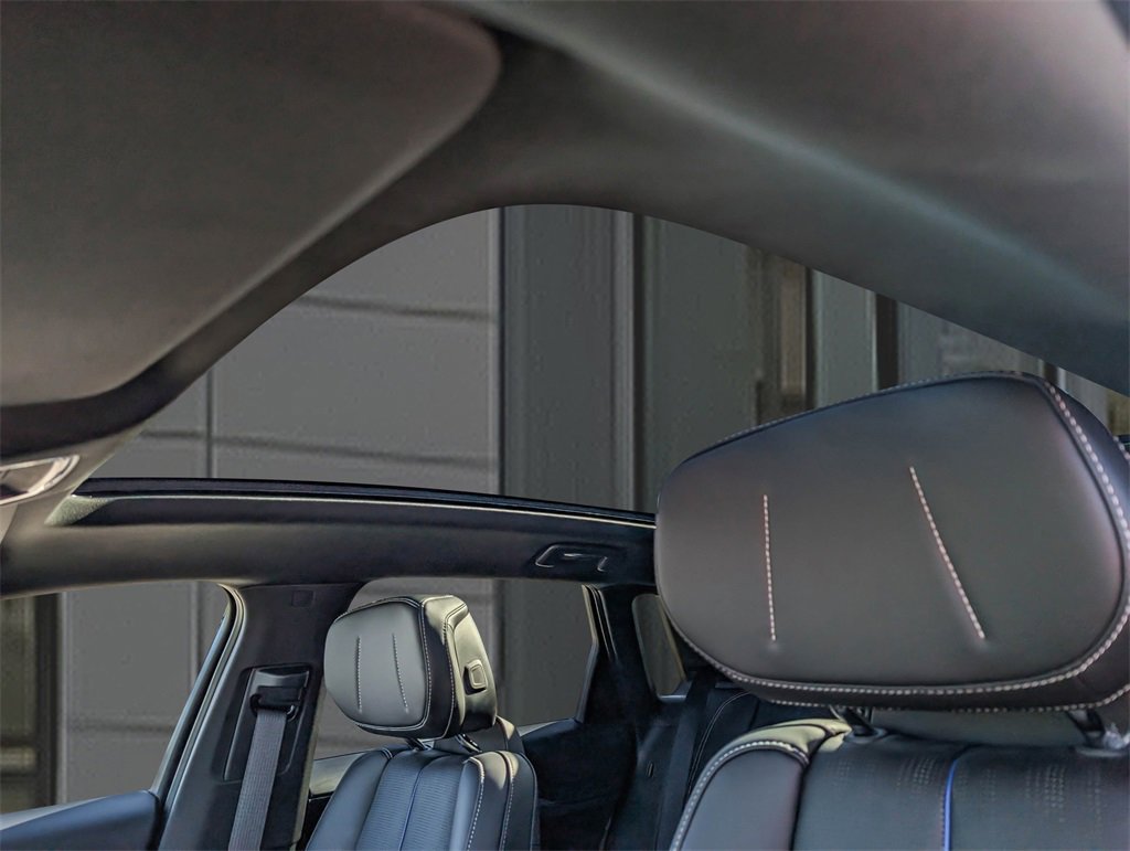 2026 Cadillac Lyriq Luxury photo 10