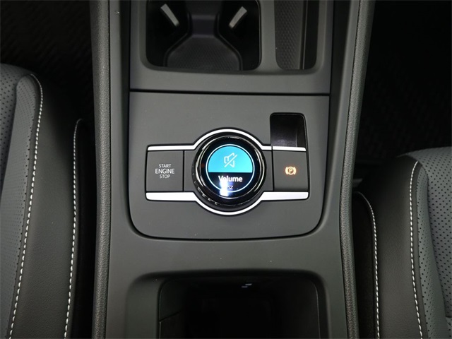 2025 Volkswagen Tiguan SE photo 4