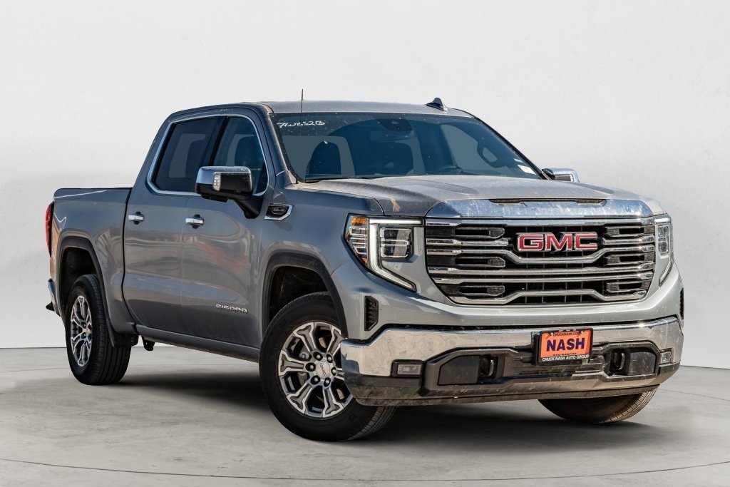 2025 GMC Sierra 1500 SLT's photo