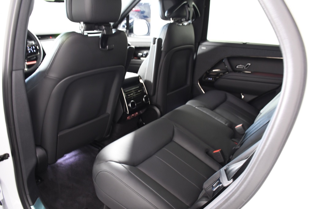 2025 Land Rover Range Rover Sport SE photo 24