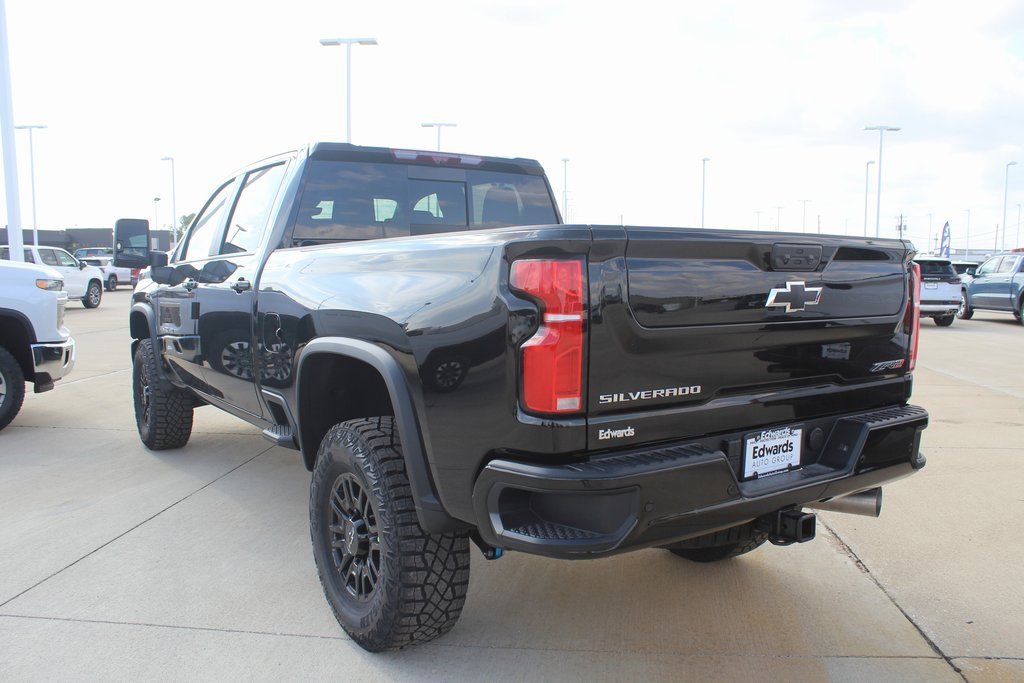 2026 Chevrolet Silverado 2500HD ZR2 photo 5