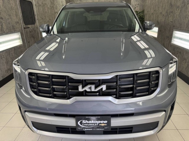 2024 Kia Telluride S photo 2