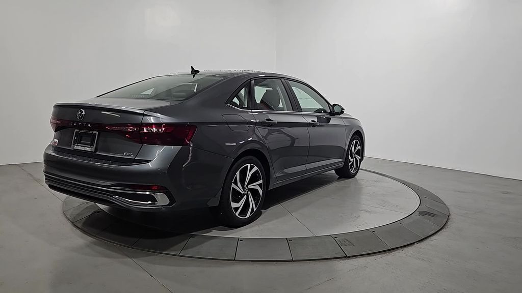2026 Volkswagen Jetta 1.5T SEL photo 4