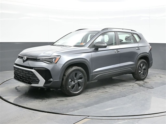 2025 Volkswagen Taos S's photo