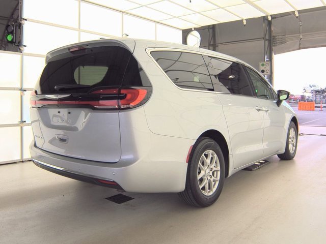 Used 2024 Chrysler Pacifica Touring L with VIN 2C4RC1BG3RR146345 for sale in Fairmont, Minnesota