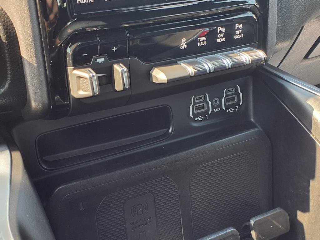 2023 Ram 1500 Laramie photo 9