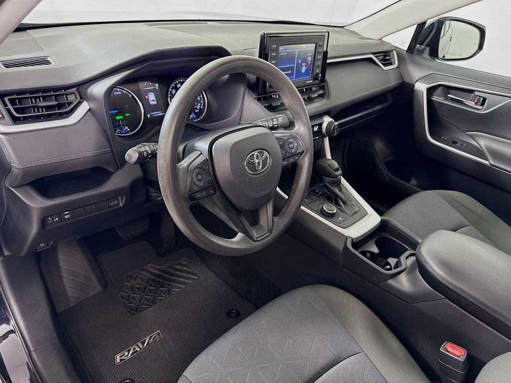 2021 Toyota RAV4 Hybrid XLE photo 29