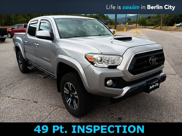 2021 Toyota Tacoma SR's photo