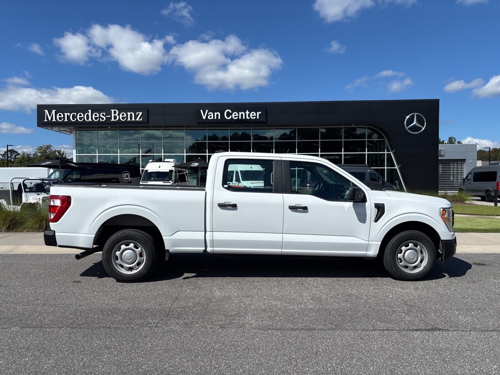 2022 Ford F-150 XL photo 2