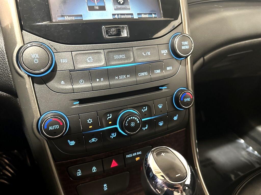 2013 Chevrolet Malibu LTZ photo 21