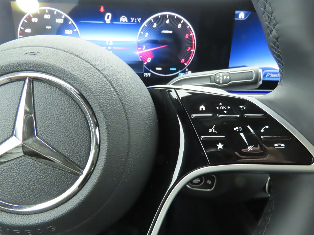 2025 Mercedes Benz GLS 450 4MATIC photo 12