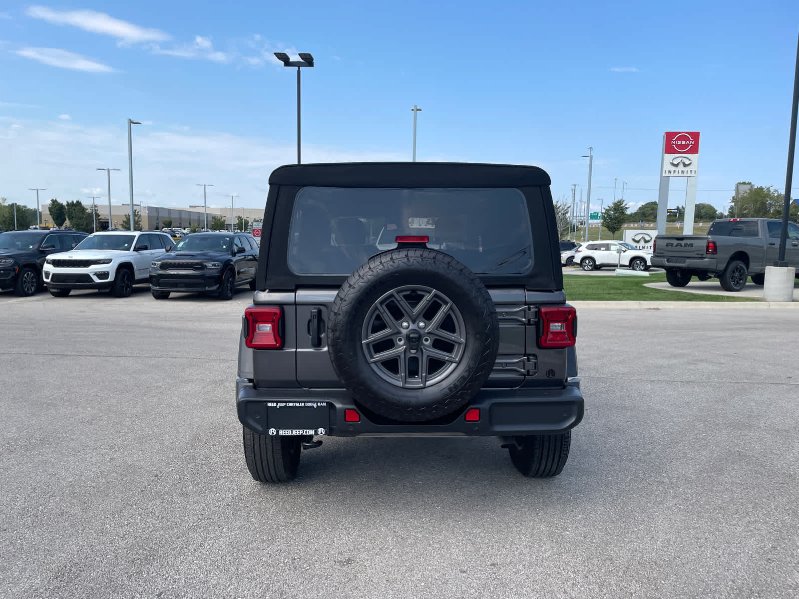 2024 Jeep Wrangler Sport S photo 8