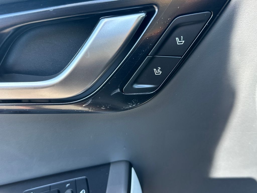 2025 Kia EV6 GT-Line photo 12
