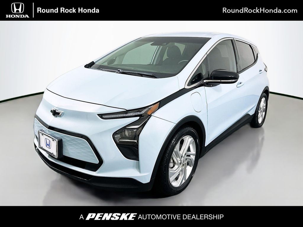 2022 Chevrolet Bolt EV LT's photo