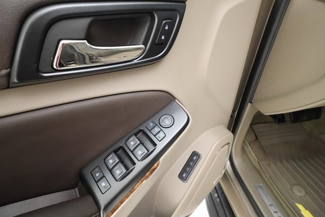 2015 Chevrolet Suburban LTZ photo 8
