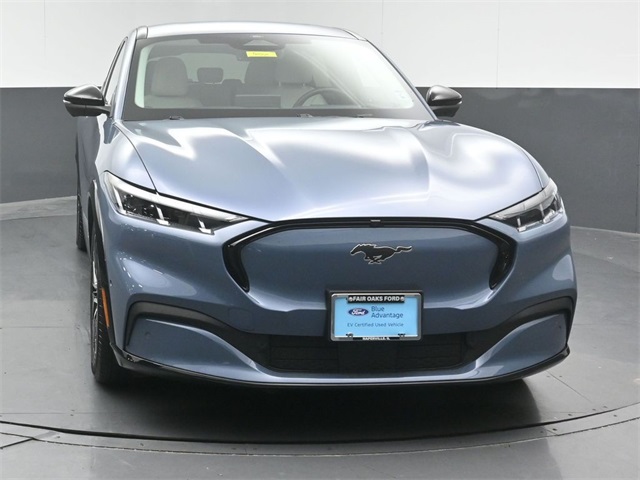 2024 Ford Mustang Premium photo 2