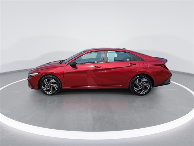 2025 Hyundai Elantra SEL Sport photo 5