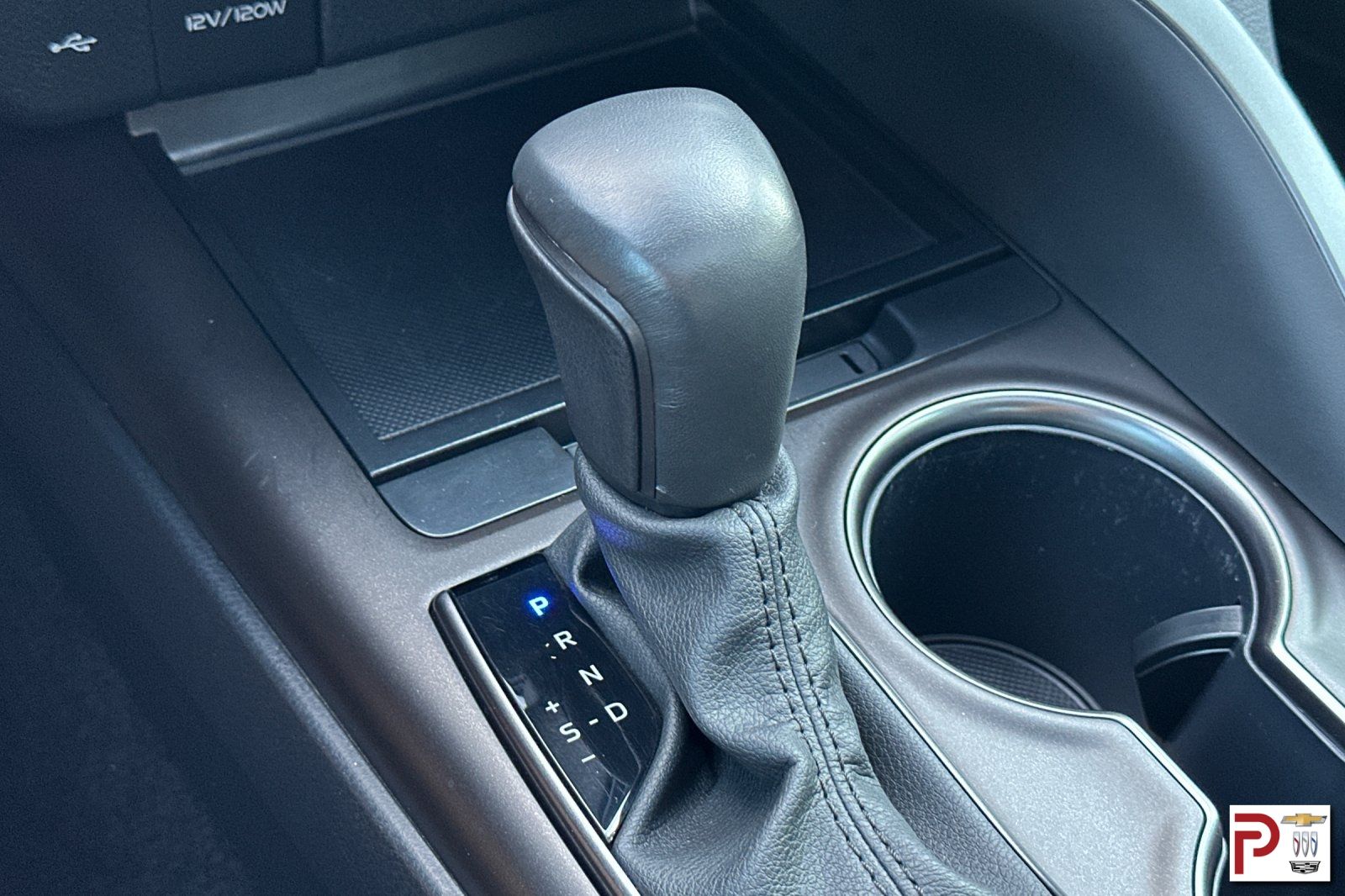 2024 Toyota Camry SE photo 21