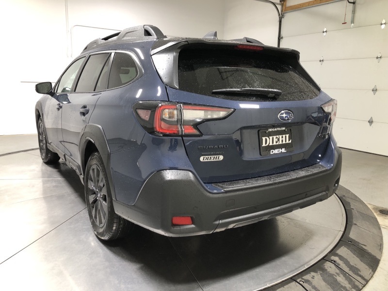 2025 Subaru Outback Onyx Edition photo 4