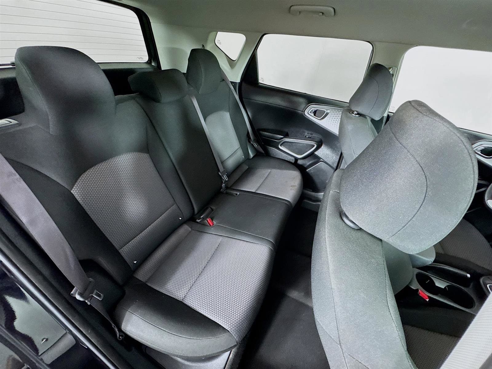 2022 Kia Soul LX photo 20