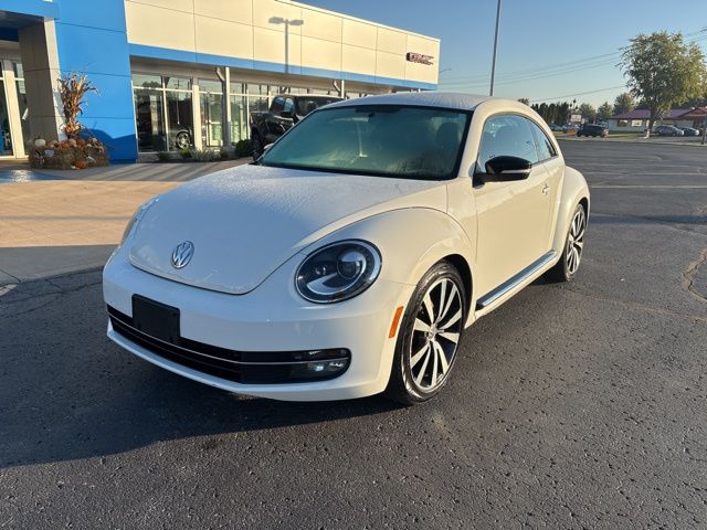 2012 Volkswagen Beetle photo 2
