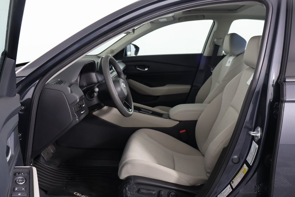 2025 Honda Accord 1.5T SE photo 5