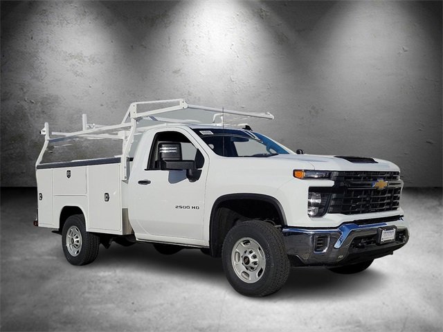 2025 Chevrolet Silverado 2500HD photo 3