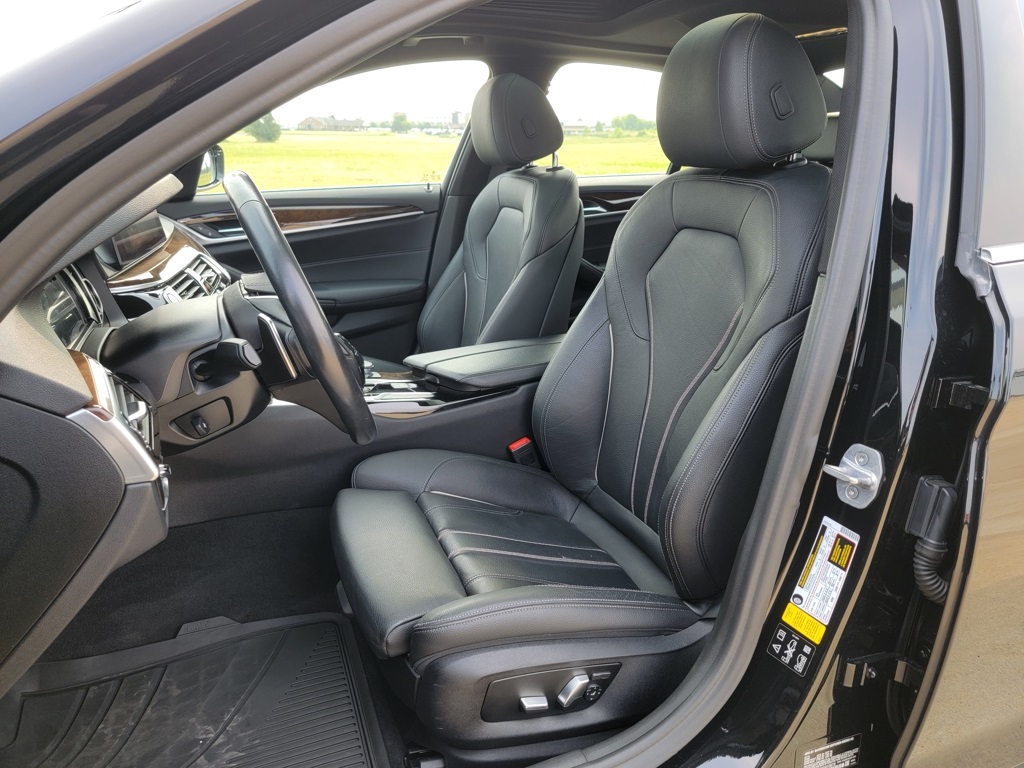 2019 Bmw 530i xDrive Sedan photo 2